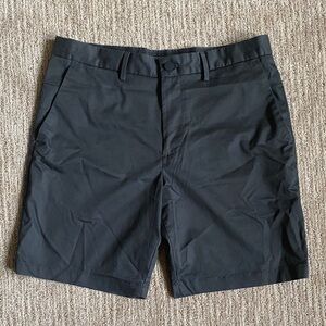 Banana Republic  Men's Aiden Charcoal Gray Shorts